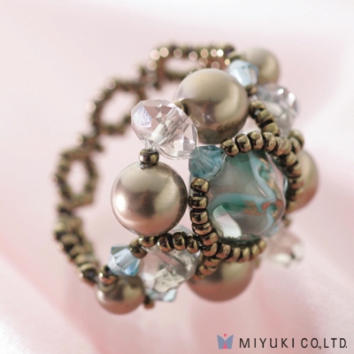 BFK-077:  Miyuki Smoky Sapphire Ring Kit 